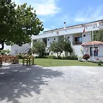 Hotel Rota Otel & Restaurant 2*