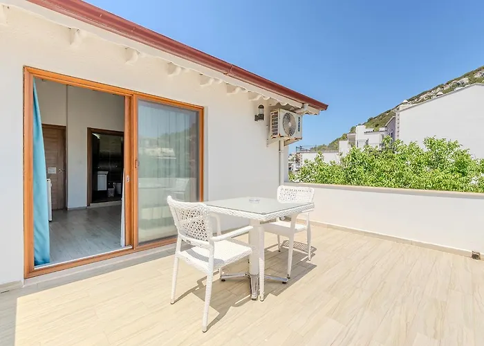 Rota Bed & Breakfast