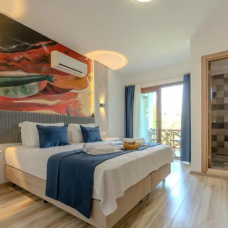 ホテル Rota Otel & Restaurant カラブルン