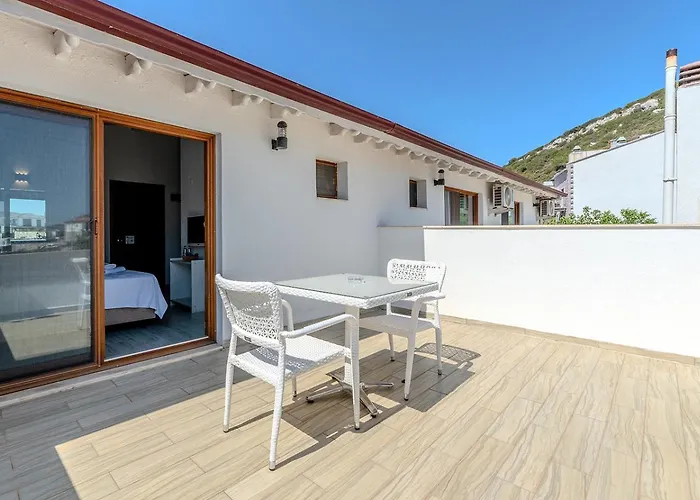 ホテル Rota Otel & Restaurant 2*