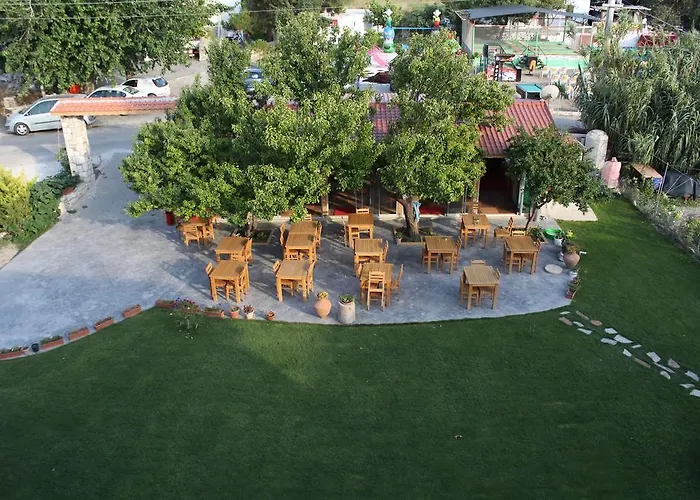 Hotel Rota Otel & Restaurant 2*