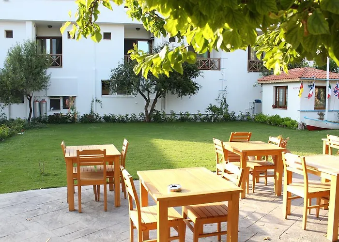 ホテル Rota Otel & Restaurant 2*