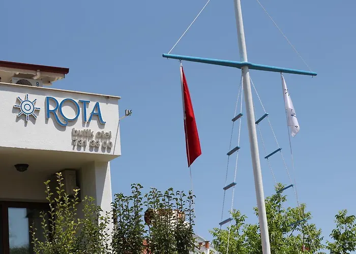 Rota Otel & Restaurant カラブルン