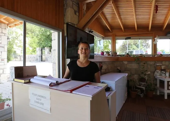 Rota Otel & Restaurant Hotel 2*