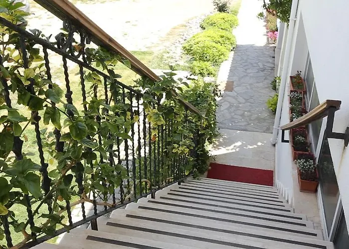 ホテル Rota Otel & Restaurant カラブルン