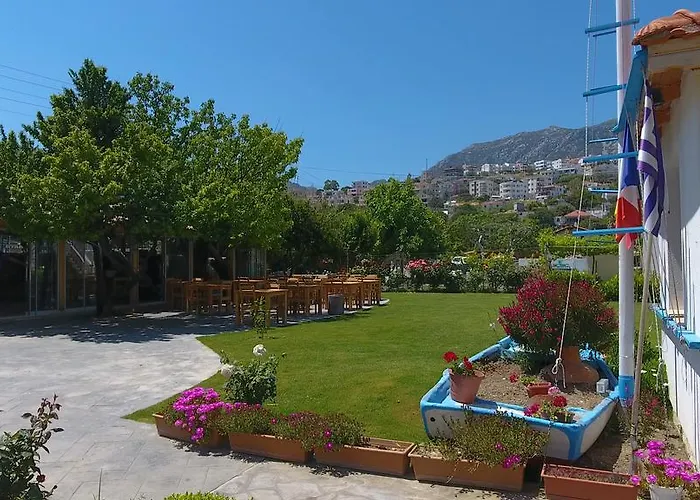 Rota Otel & Restaurant 2*